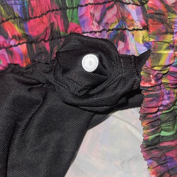 Lululemon Hotty Hot - Picture 3 of 3